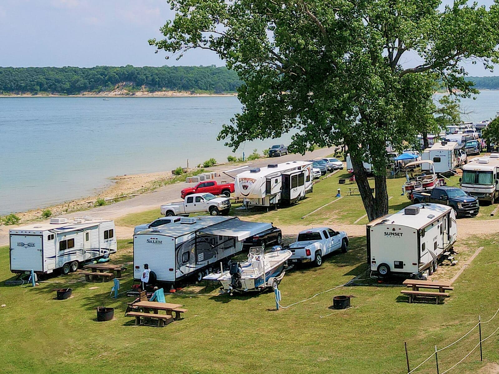 Waterfront RV sites at Lighthouse
